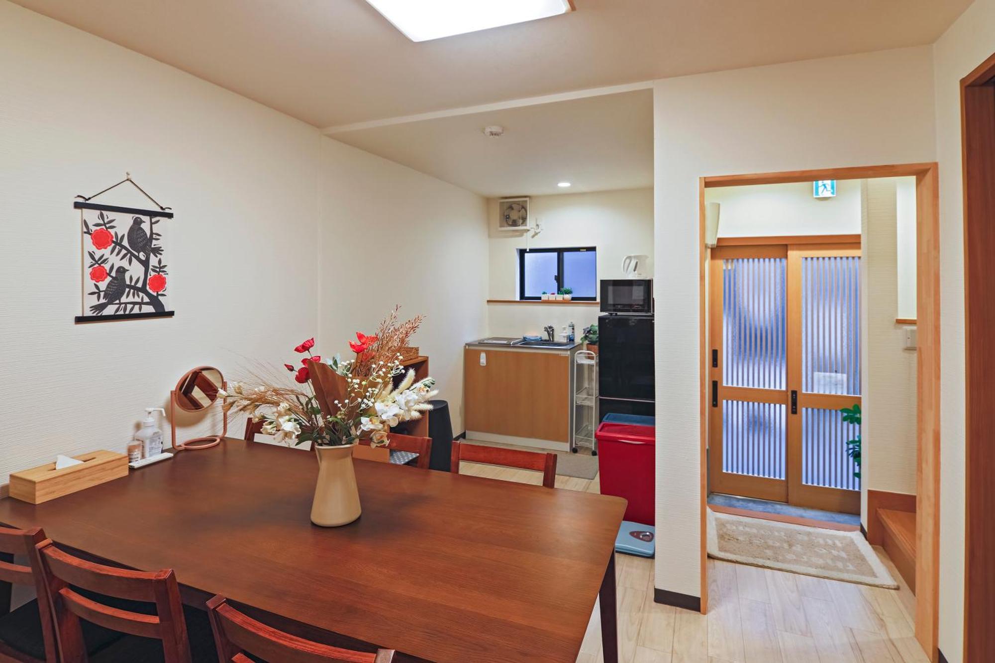 山house中津 最大10人 中津駅まで徒歩6分 梅田まで電車4分行ける！　 Apartment Osaka Luaran gambar